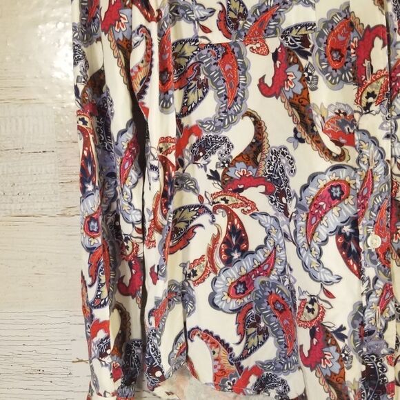 Liz Claiborne full button down top - Picture 4 of 8